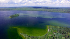 Traction Uranium and Fission 3.0 Drilling Continues to Intersect Additional Anomalous Radioactivity at Lazy Edward Bay